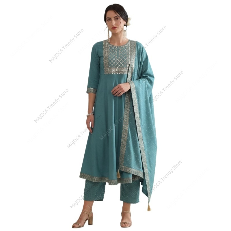 Pauwblauwe Indiase dames 3-del - Salwar Kameez Set recensie en prijs