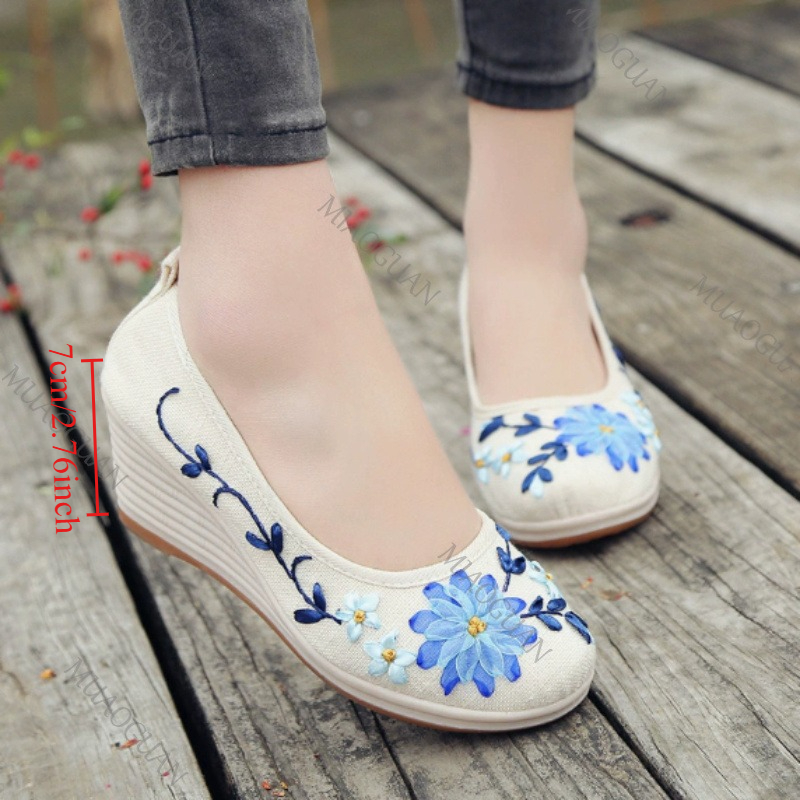 Geborduurde dames comfort wedg - Ethnic Fashion In recensie en prijs