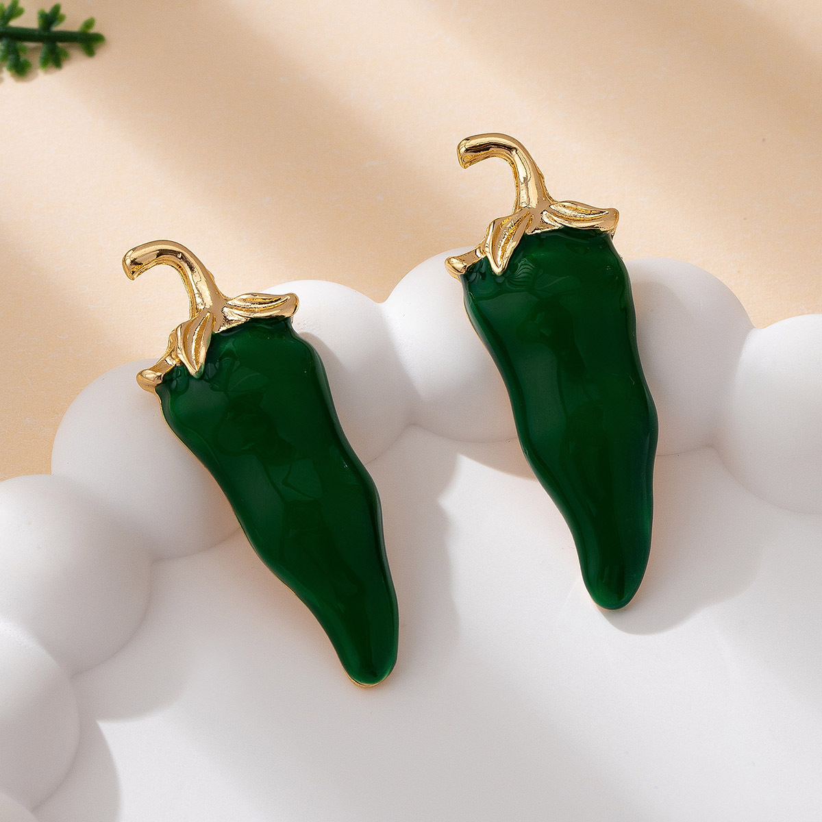 Eigenzinnige Chili Stud Oorbel - Ethnic Chic Fashion recensie en prijs